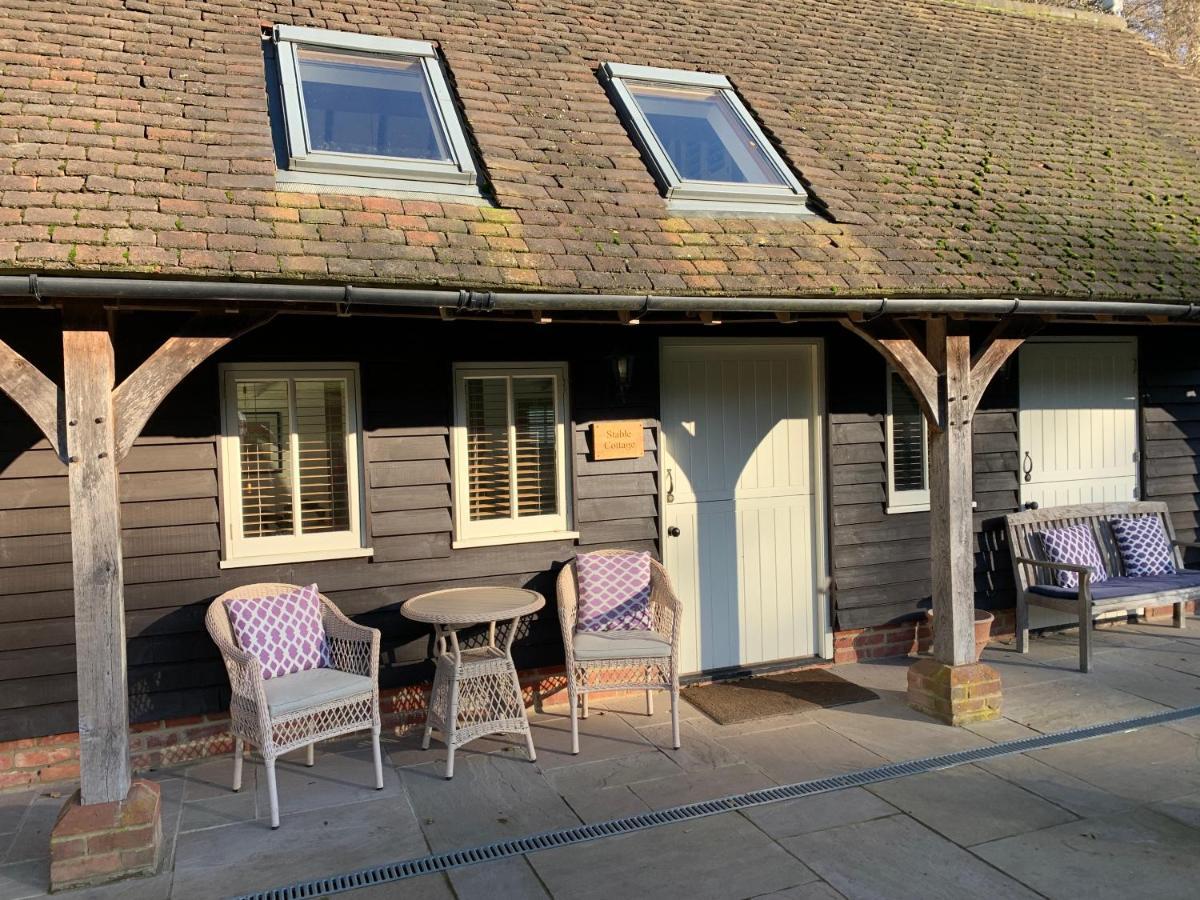 Stable Cottage Dorking Exterior photo